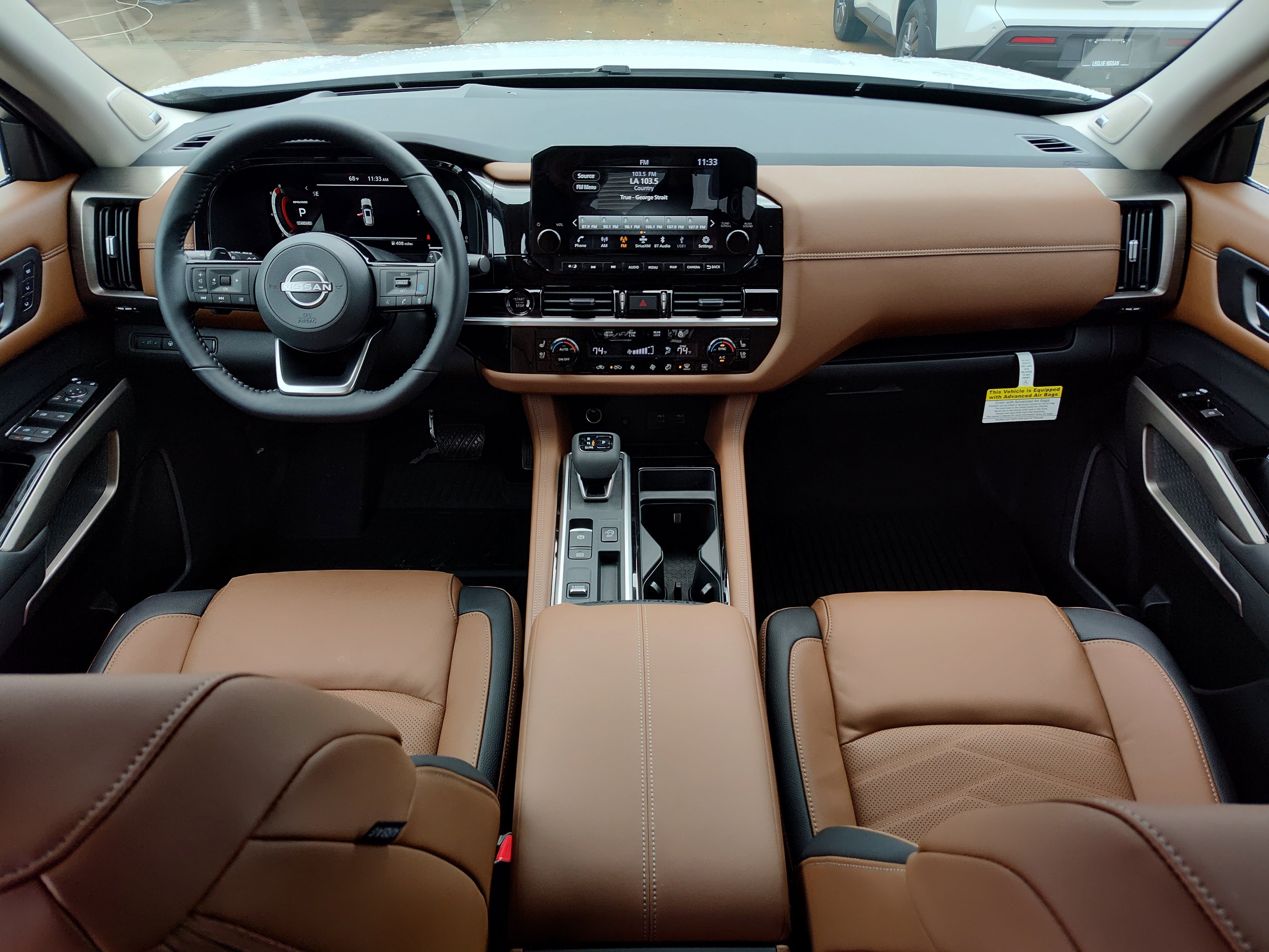 New 2025 Nissan Pathfinder Platinum image 11