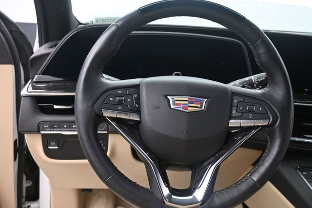 Used 2023 Cadillac Escalade Premium Luxury AWD/4WD image 29