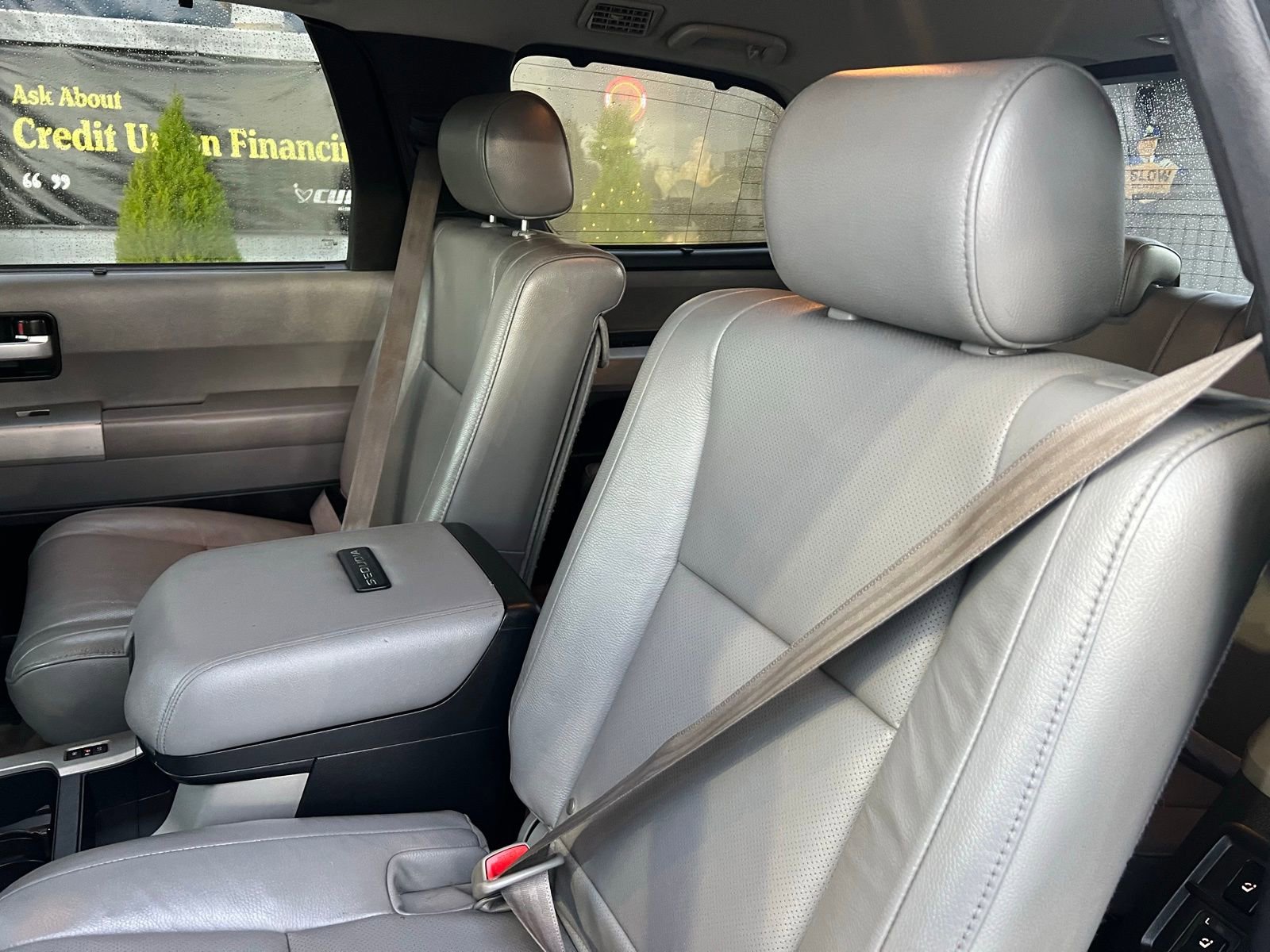 Used 2008 Toyota Sequoia Platinum image 29