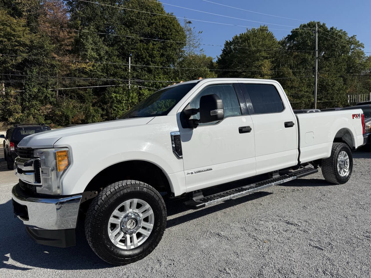 Used 2017 Ford F350 XLT w/ FX4 Off-Road Package image 3