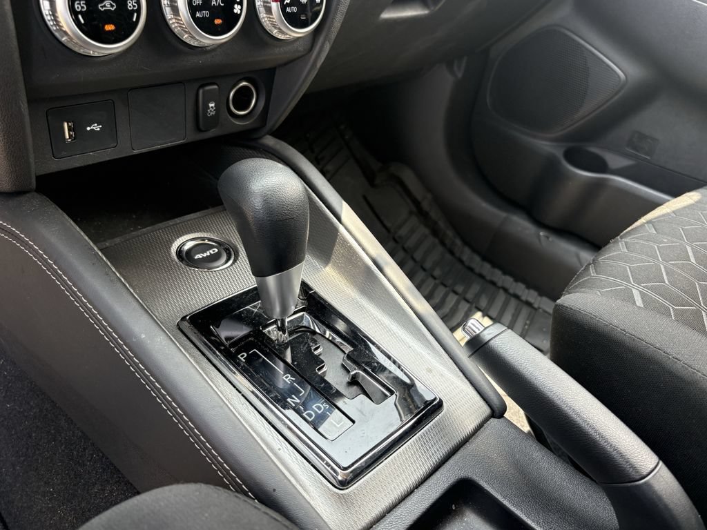 Used 2022 Mitsubishi Outlander Sport SE AWD/4WD image 21