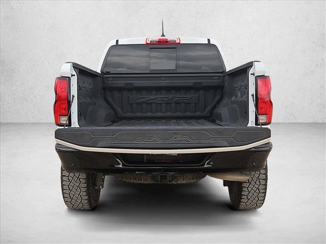 Used 2024 Chevrolet Colorado ZR2 w/ Technology Package AWD/4WD image 6