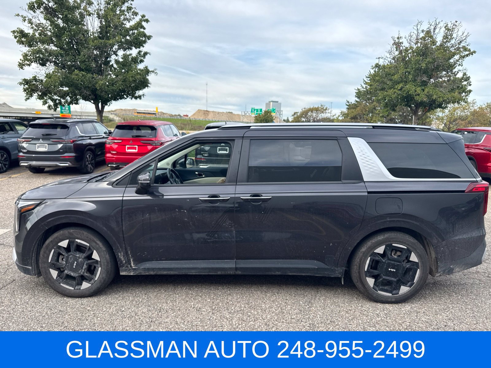 Certified 2025 Kia Carnival EX