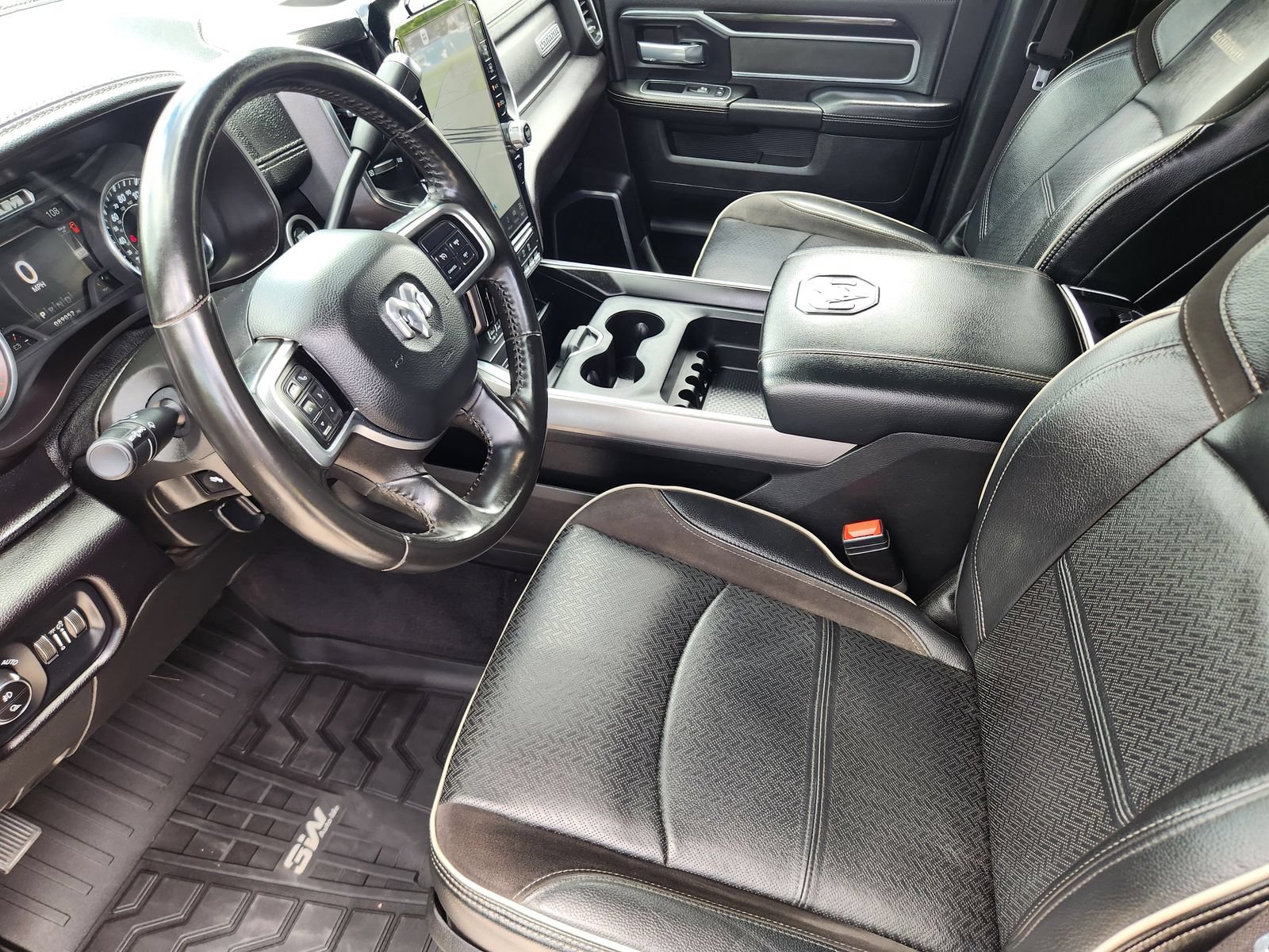 Used 2022 RAM 3500 Laramie w/ Night Edition AWD/4WD image 14