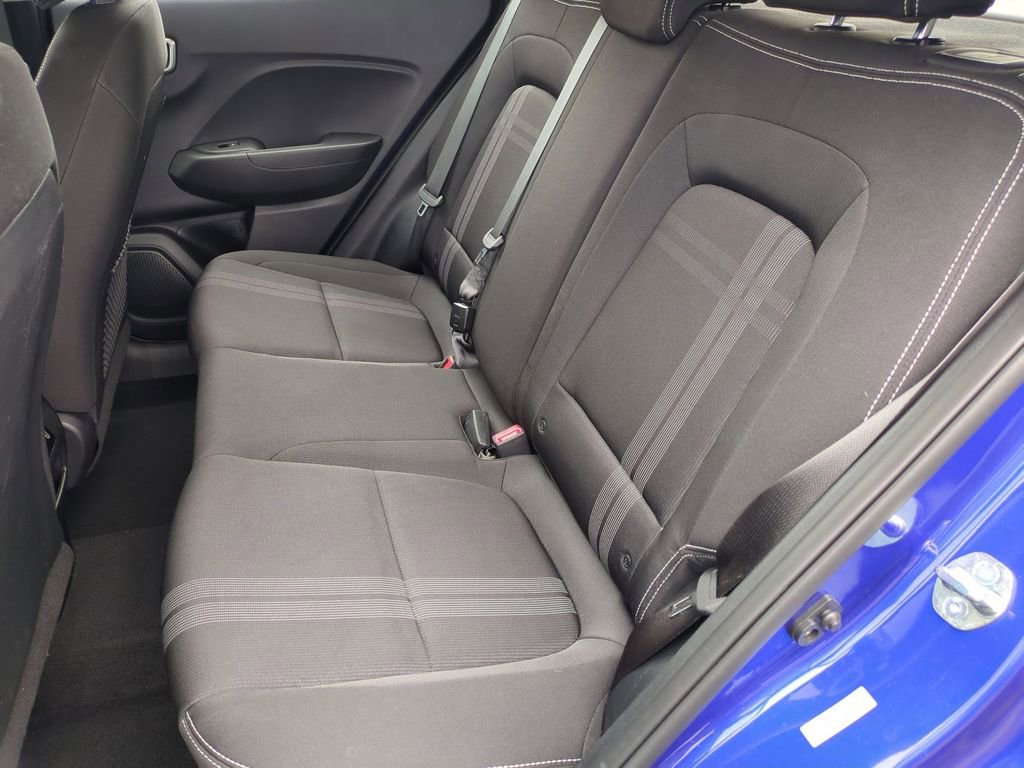 Used 2025 Hyundai Venue SEL FWD image 23
