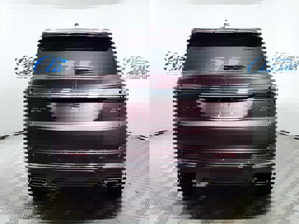 New 2026 Buick Enclave Avenir w/ Super Cruise Package image 4