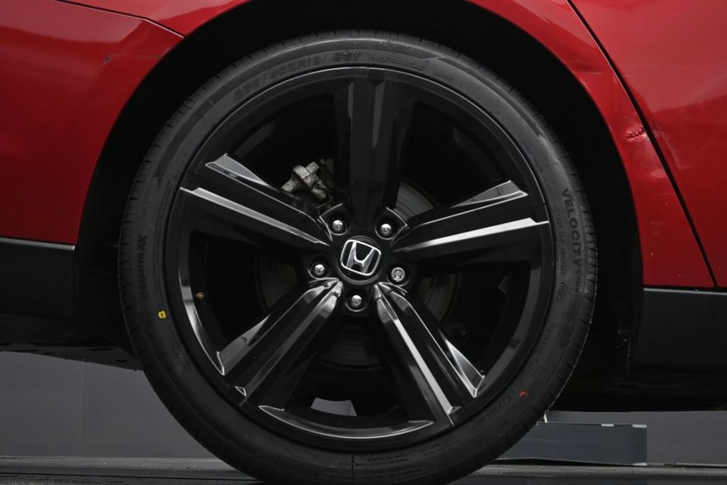 Used 2023 Honda Accord Sport image 12
