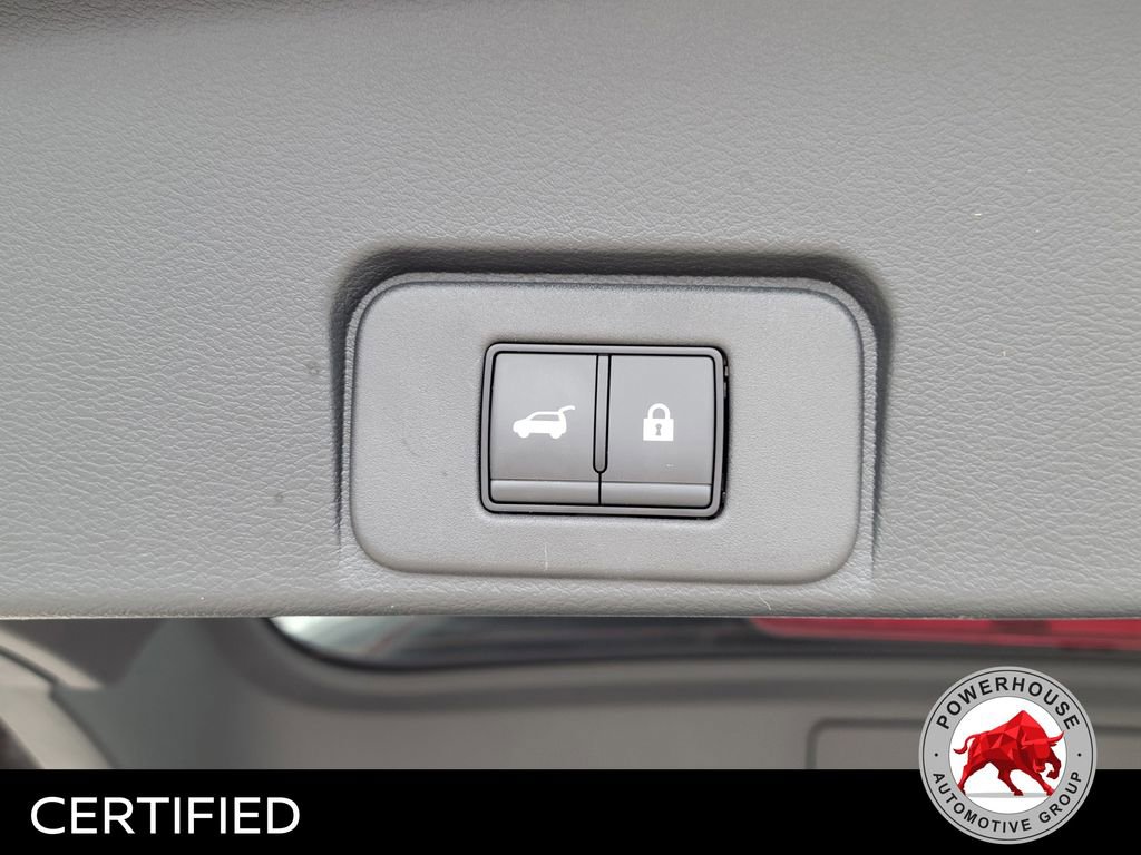 Used 2025 Nissan Rogue Platinum image 14