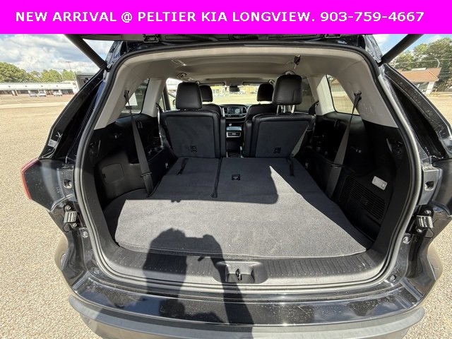 Used 2017 Toyota Highlander XLE image 12