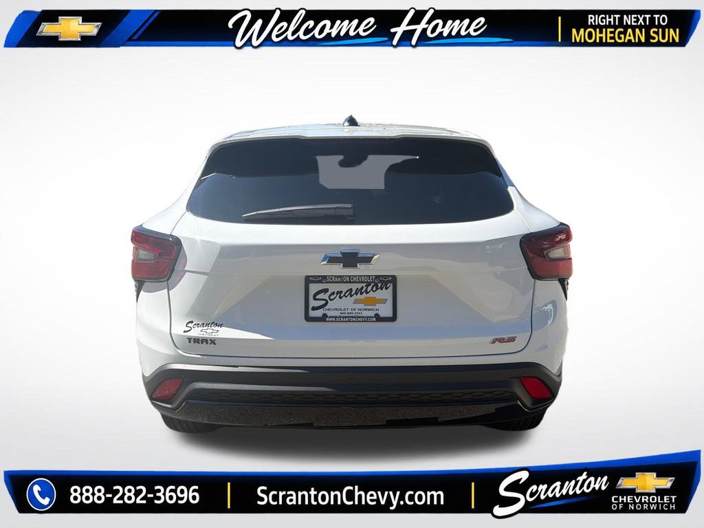 Used 2026 Chevrolet Trax RS w/ Driver Confidence Package FWD image 4