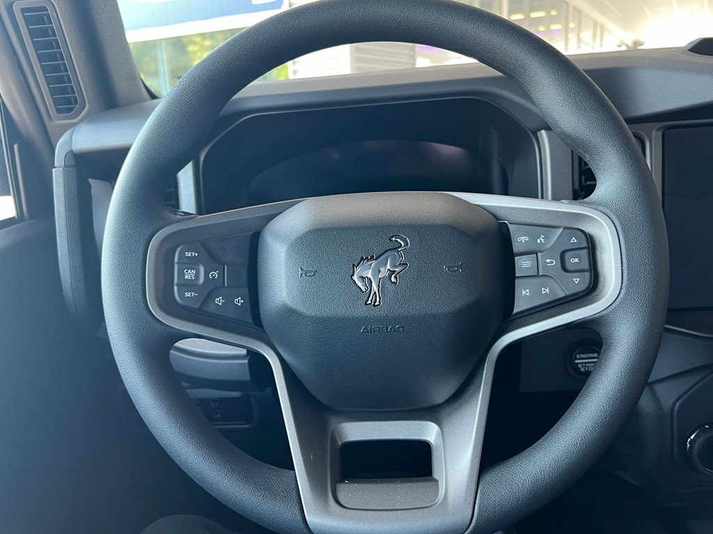 New 2025 Ford Bronco 4-Door image 19