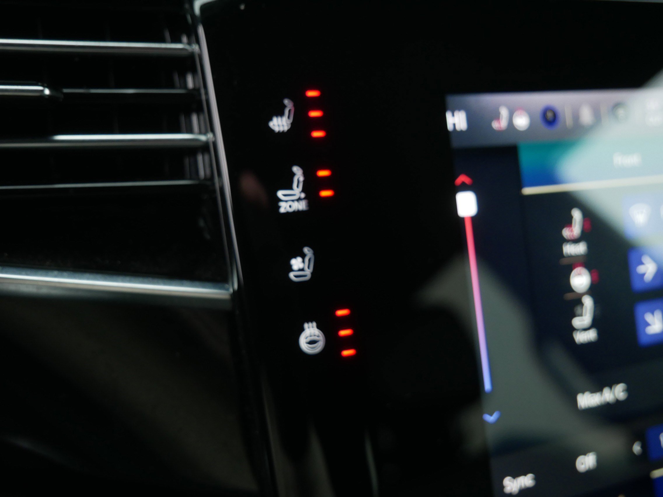 Used 2022 Jeep Wagoneer Series III w/ Rear Seat Video Group 1 image 33