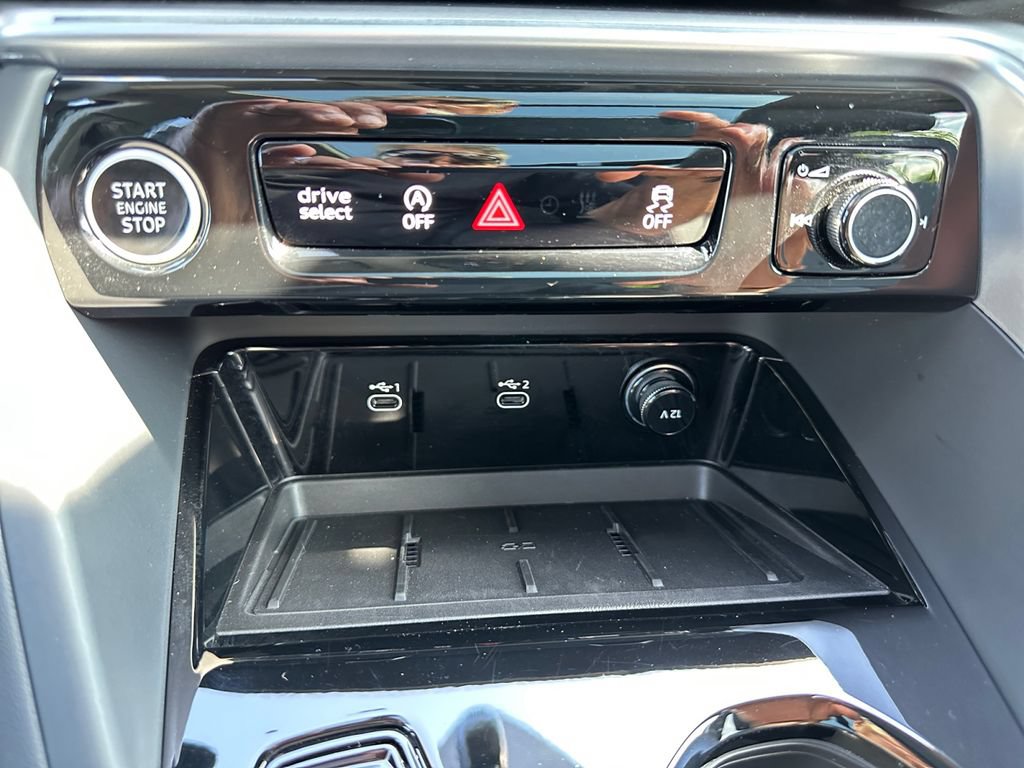 Used 2025 Audi Q5 Premium w/ Convenience Package AWD/4WD image 16