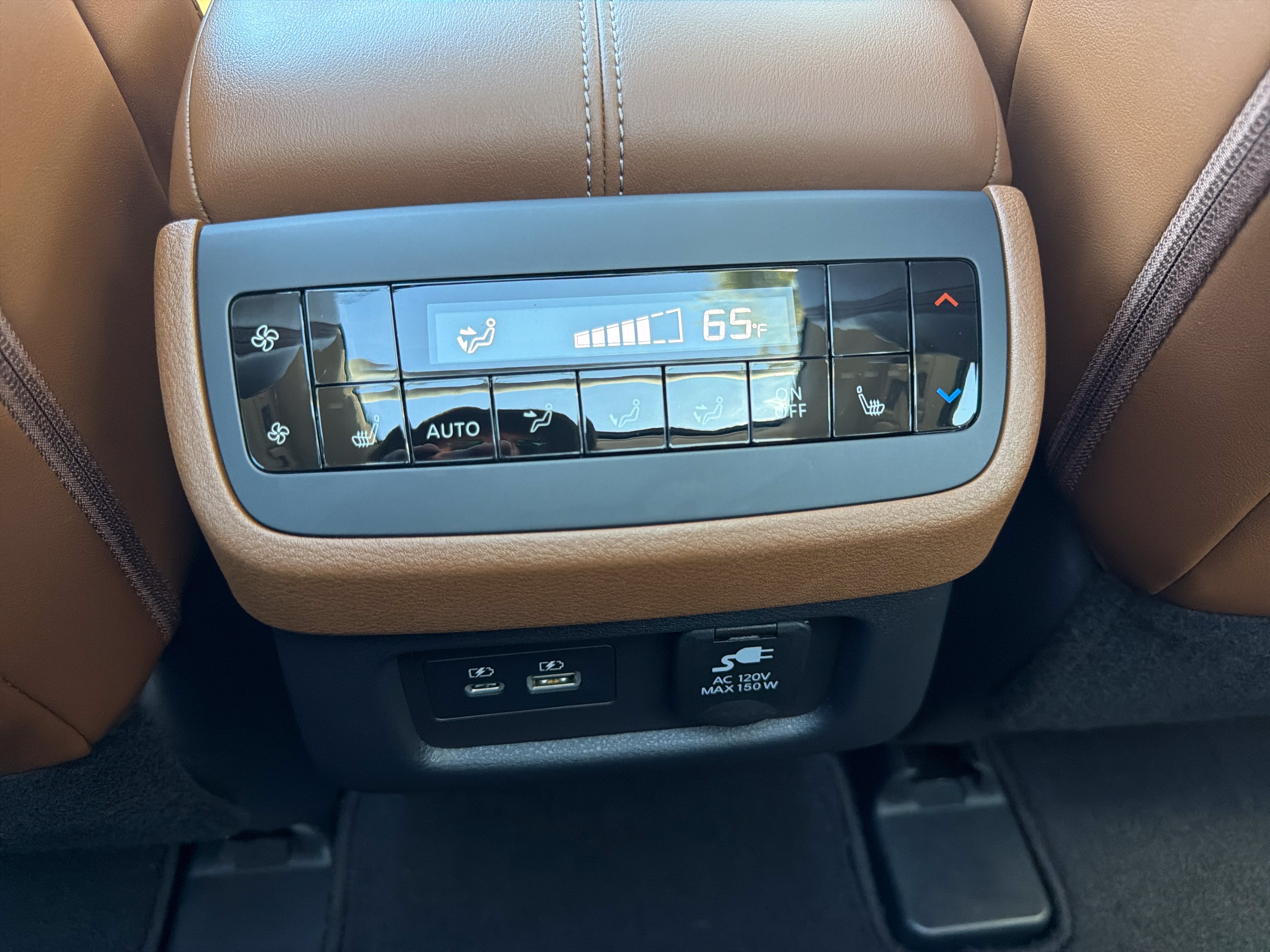 Used 2025 Nissan Pathfinder Platinum w/ Cargo Package FWD image 20