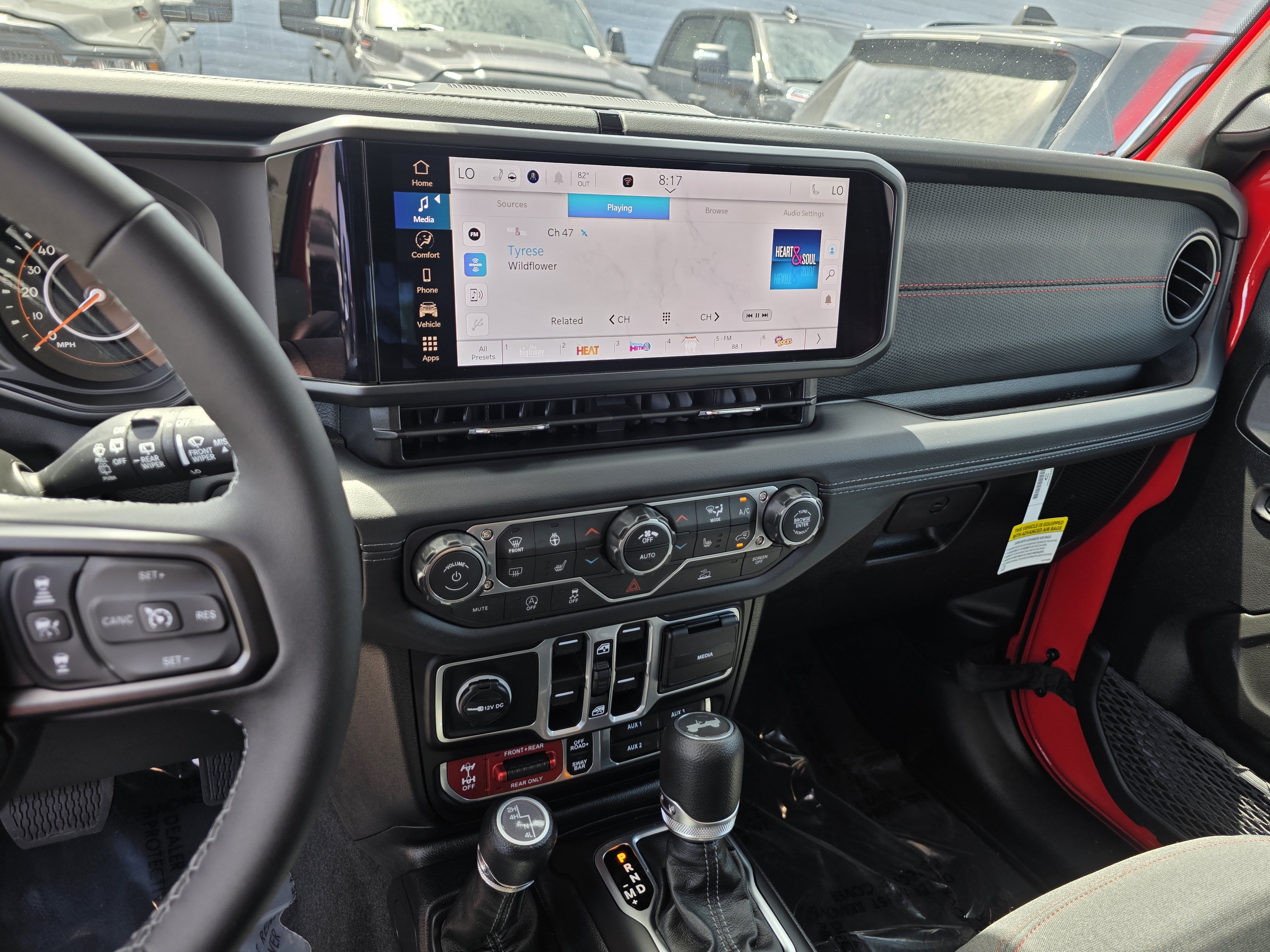 New 2026 Jeep Wrangler Unlimited Rubicon AWD/4WD image 16