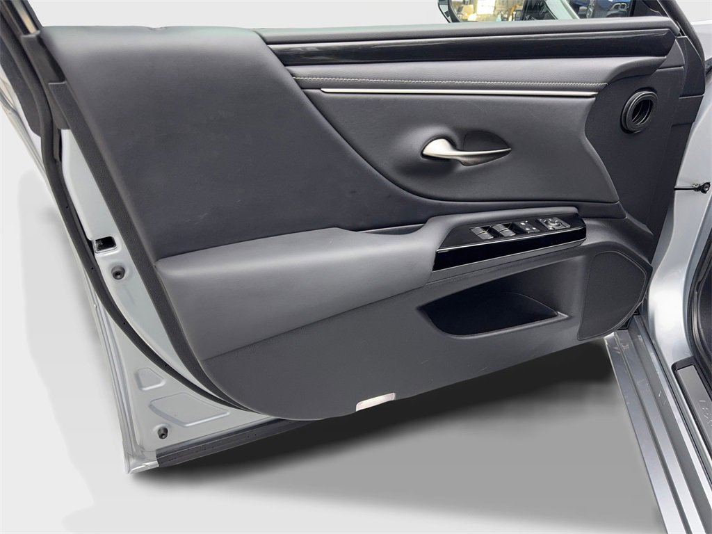 Used 2024 Lexus ES 350 image 30