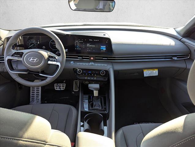 New 2025 Hyundai Elantra SEL image 14
