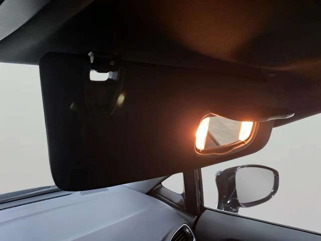 Used 2025 Chrysler Pacifica Select FWD image 53