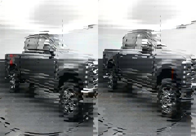 New 2026 Ford F250 Lariat w/ Lariat Ultimate Package image 3