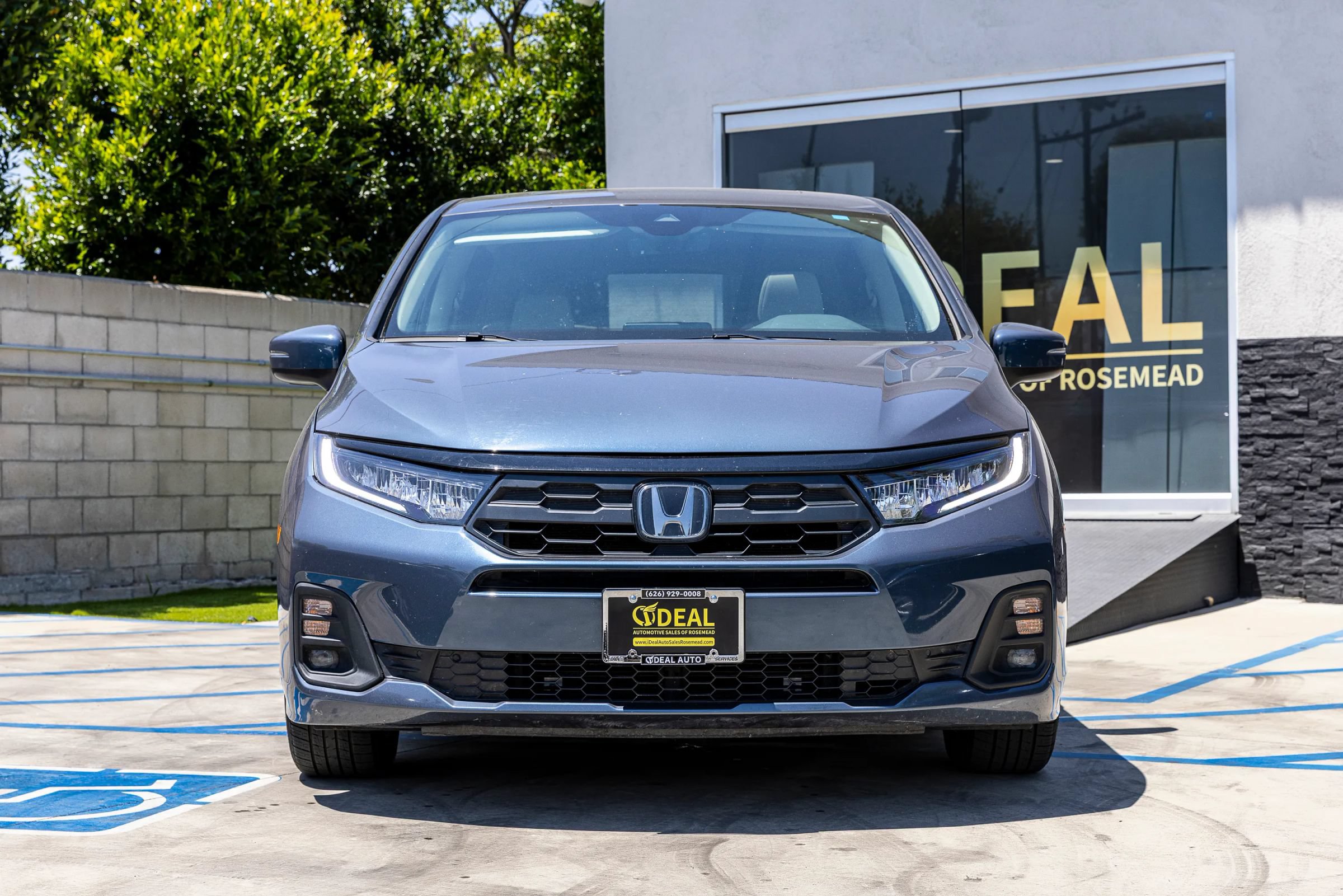 Used 2025 Honda Odyssey EX-L image 4