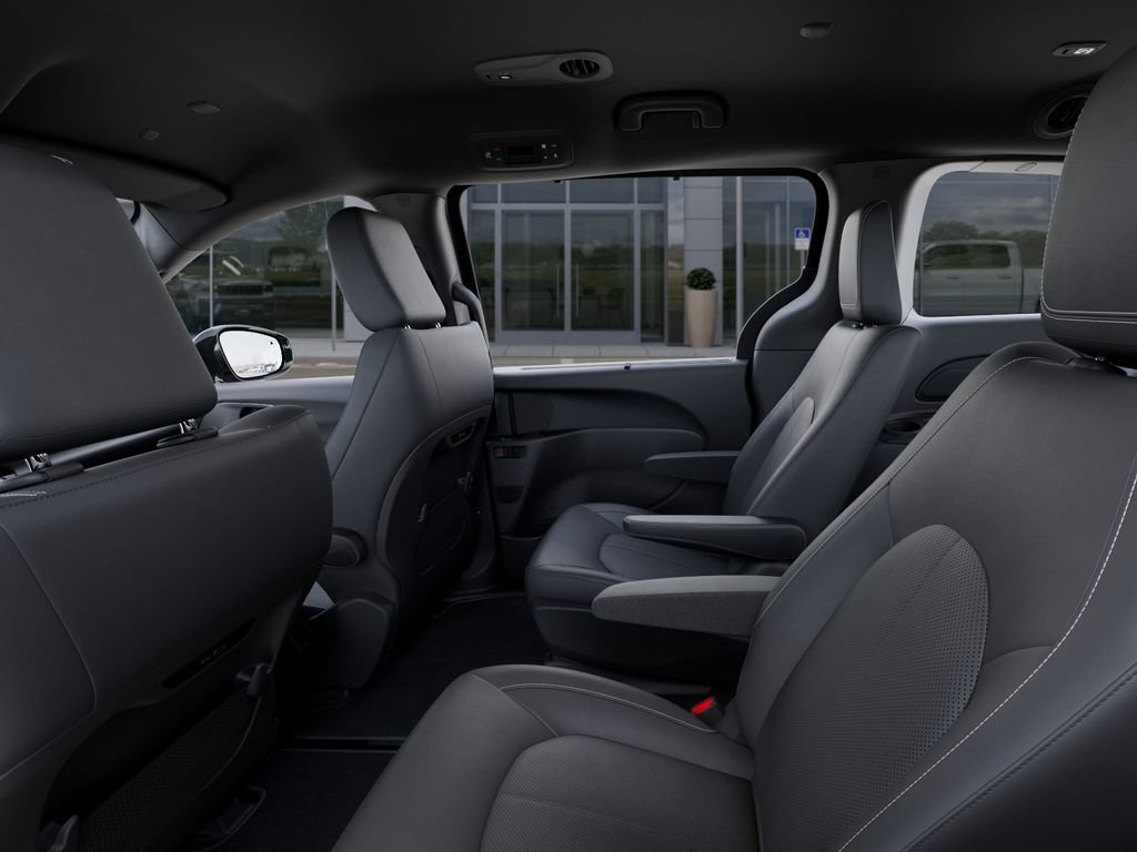 New 2026 Chrysler Pacifica Select FWD image 24