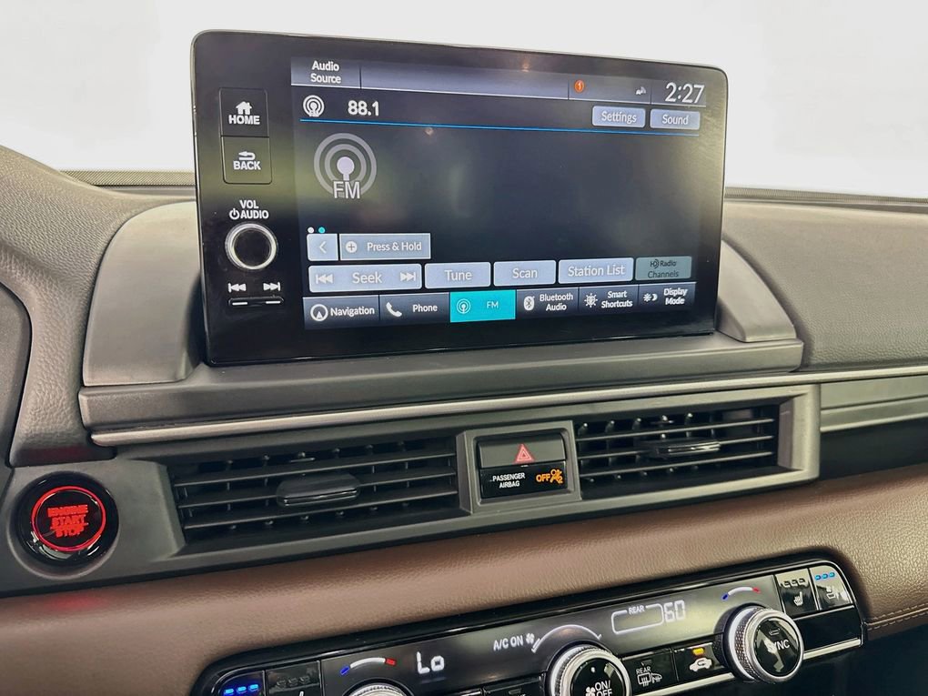 Used 2024 Honda Pilot Elite image 19