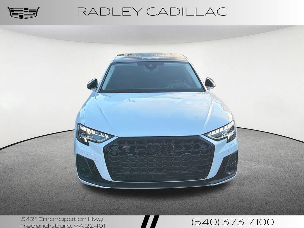 Used 2022 Audi S8 w/ S8 Comfort Plus Package AWD/4WD image 23