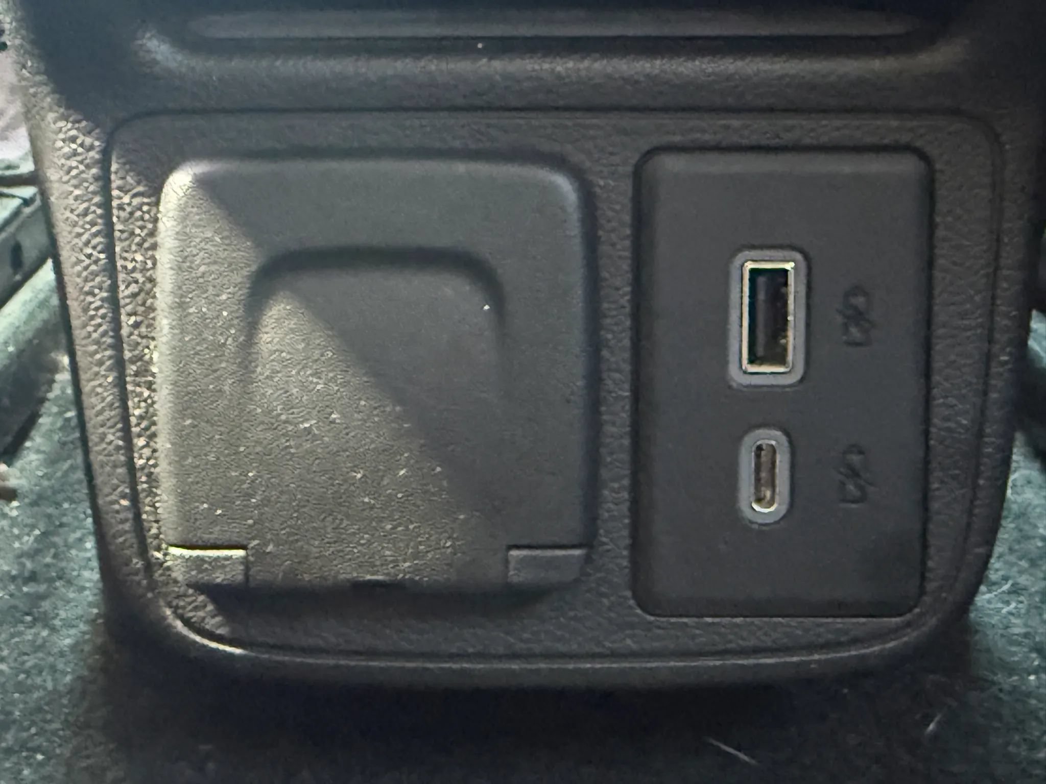 Used 2021 Chevrolet TrailBlazer LT w/ Convenience Package AWD/4WD image 22