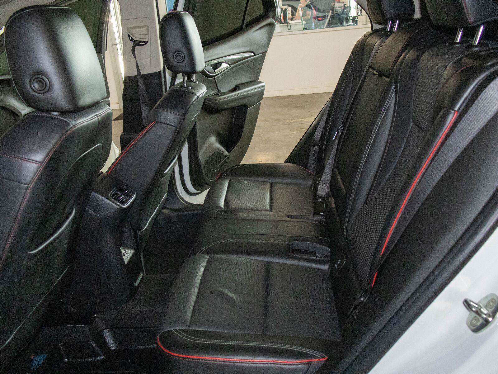 Used 2023 Buick Envision Essence w/ Sport Touring Package FWD image 13
