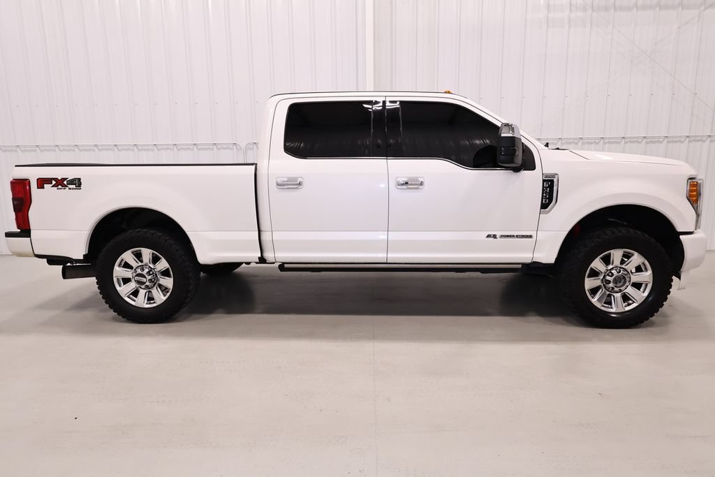 Certified 2017 Ford F350 Platinum w/ Platinum Ultimate Package AWD/4WD image 2