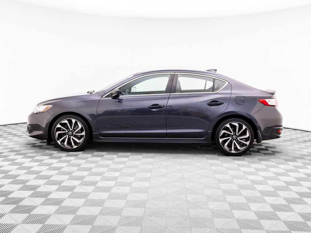 Used 2016 Acura ILX FWD image 2