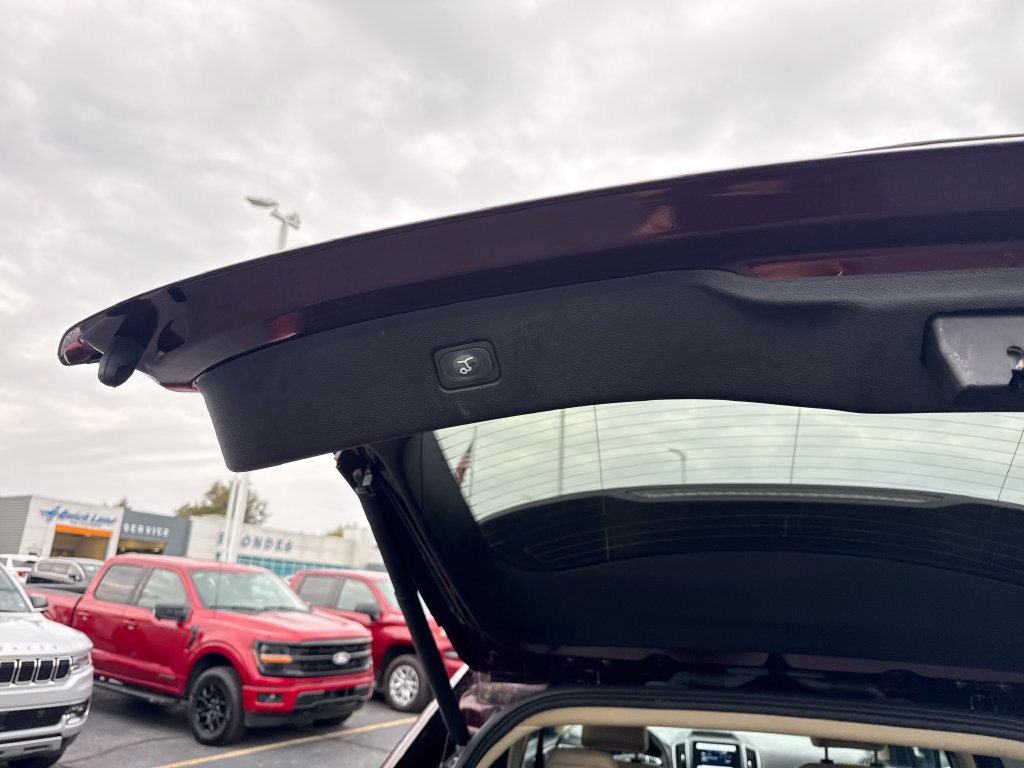 Used 2023 Ford Edge SEL w/ Convenience Package AWD/4WD image 14