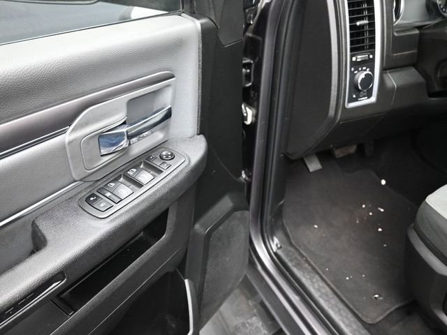 Used 2022 RAM 1500 Classic SLT w/ Electronics Group AWD/4WD image 14
