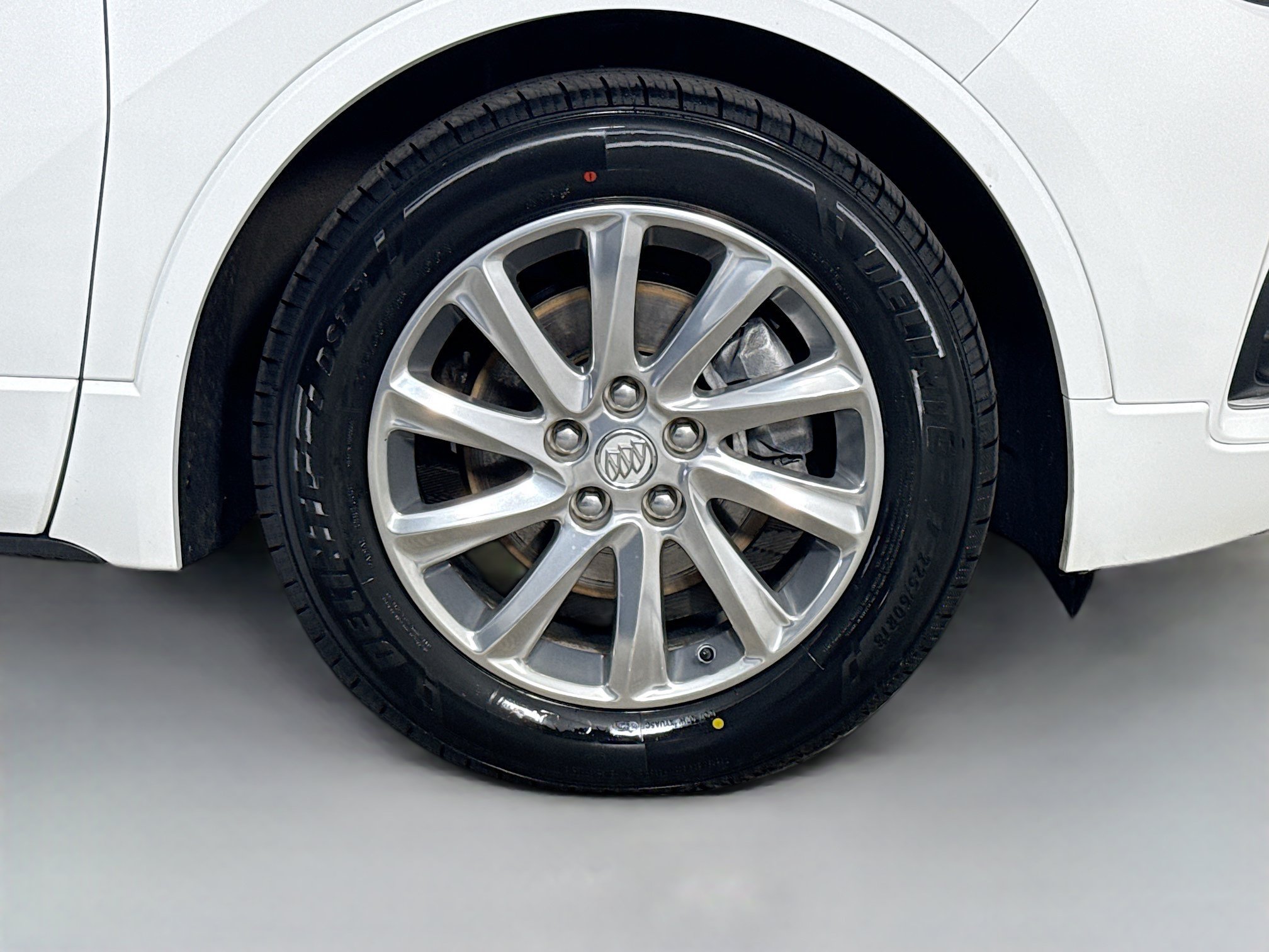 Used 2020 Buick Envision Essence FWD image 32