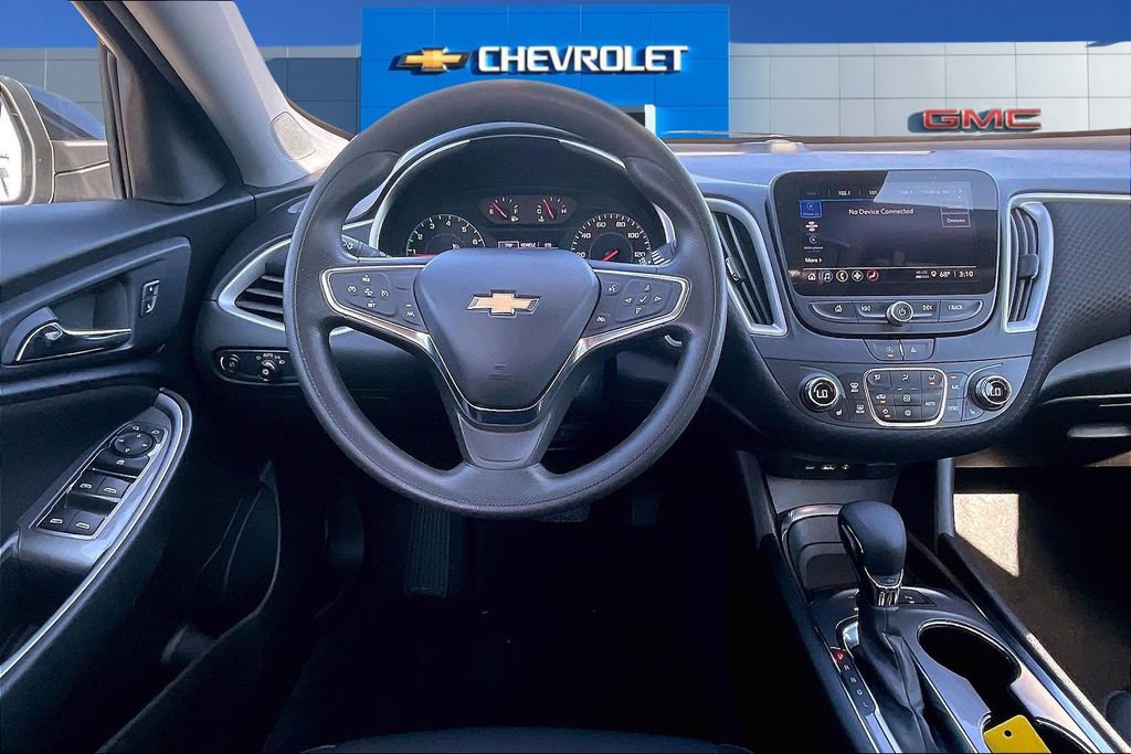 Used 2024 Chevrolet Malibu LT image 8