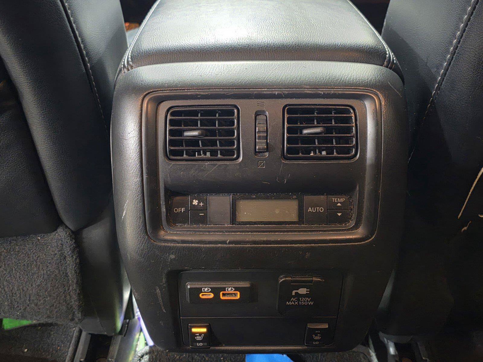 Used 2019 Nissan Pathfinder SL FWD image 13