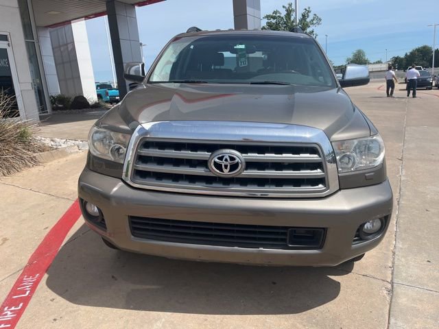 Used 2015 Toyota Sequoia Platinum AWD/4WD image 3
