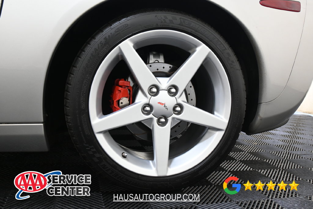 Used 2005 Chevrolet Corvette Convertible w/ Preferred Equipment Group RWD image 34
