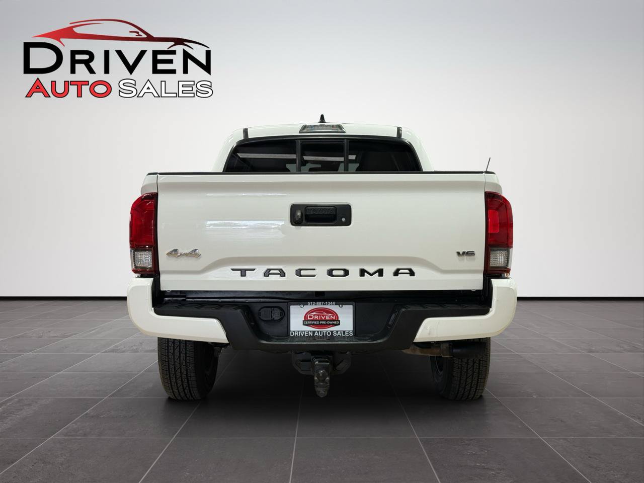 Used 2022 Toyota Tacoma SR AWD/4WD image 5