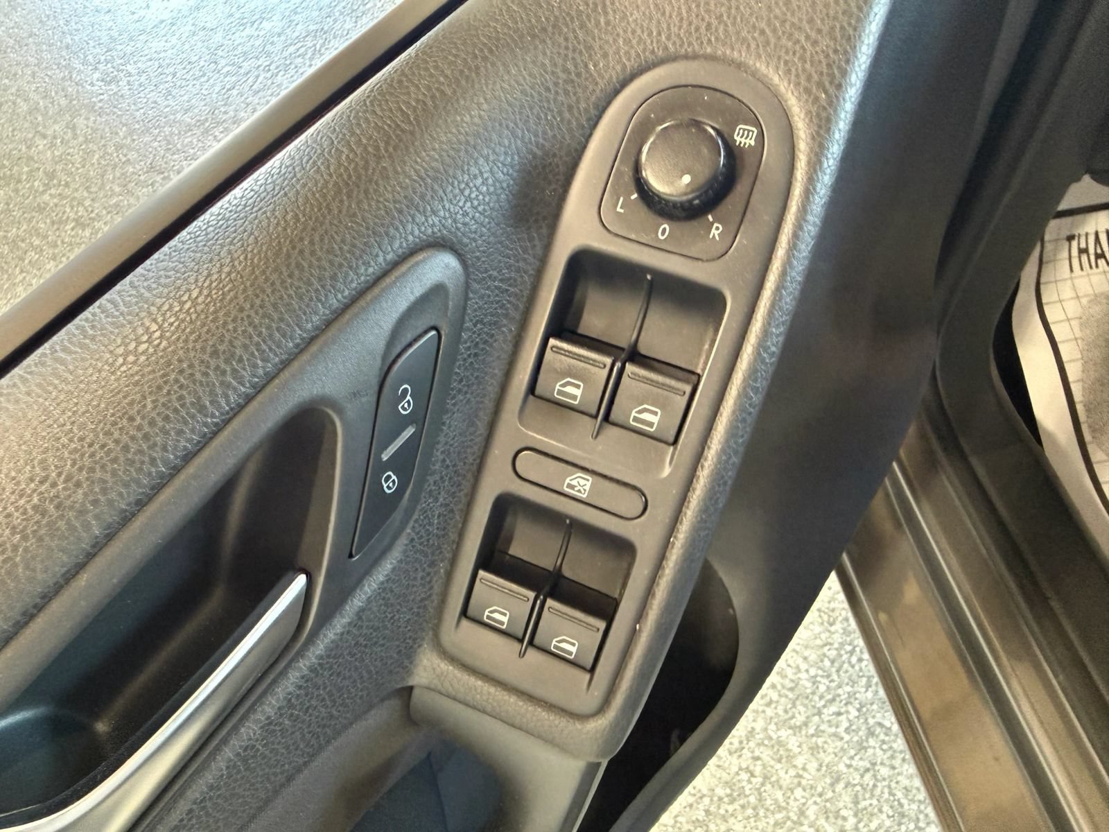 Used 2012 Volkswagen Golf 4-Door FWD image 15