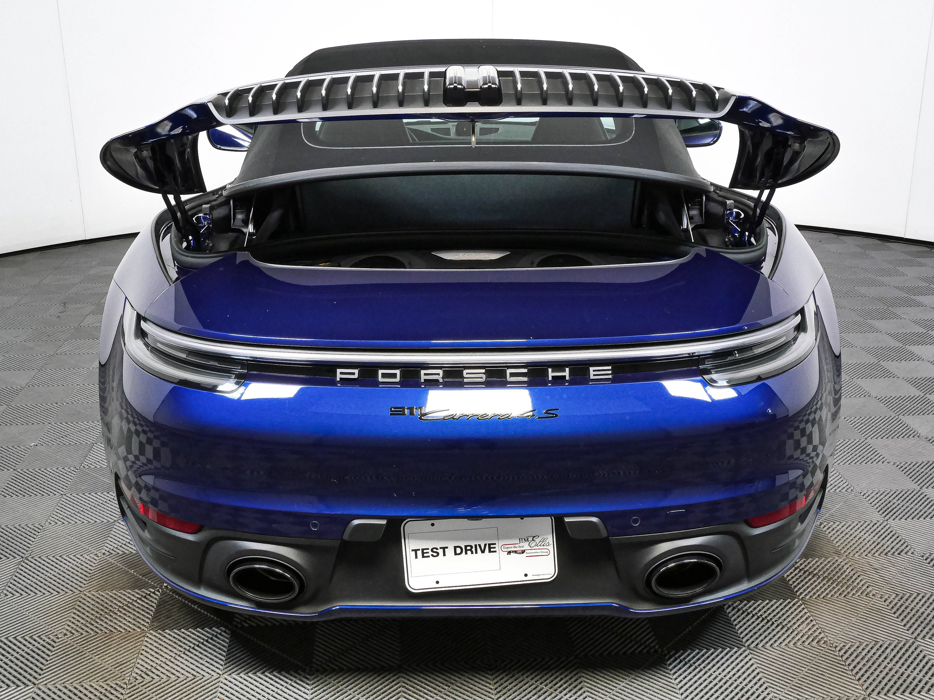 Certified 2020 Porsche 911 Carrera 4S w/ Sport Package AWD/4WD image 30