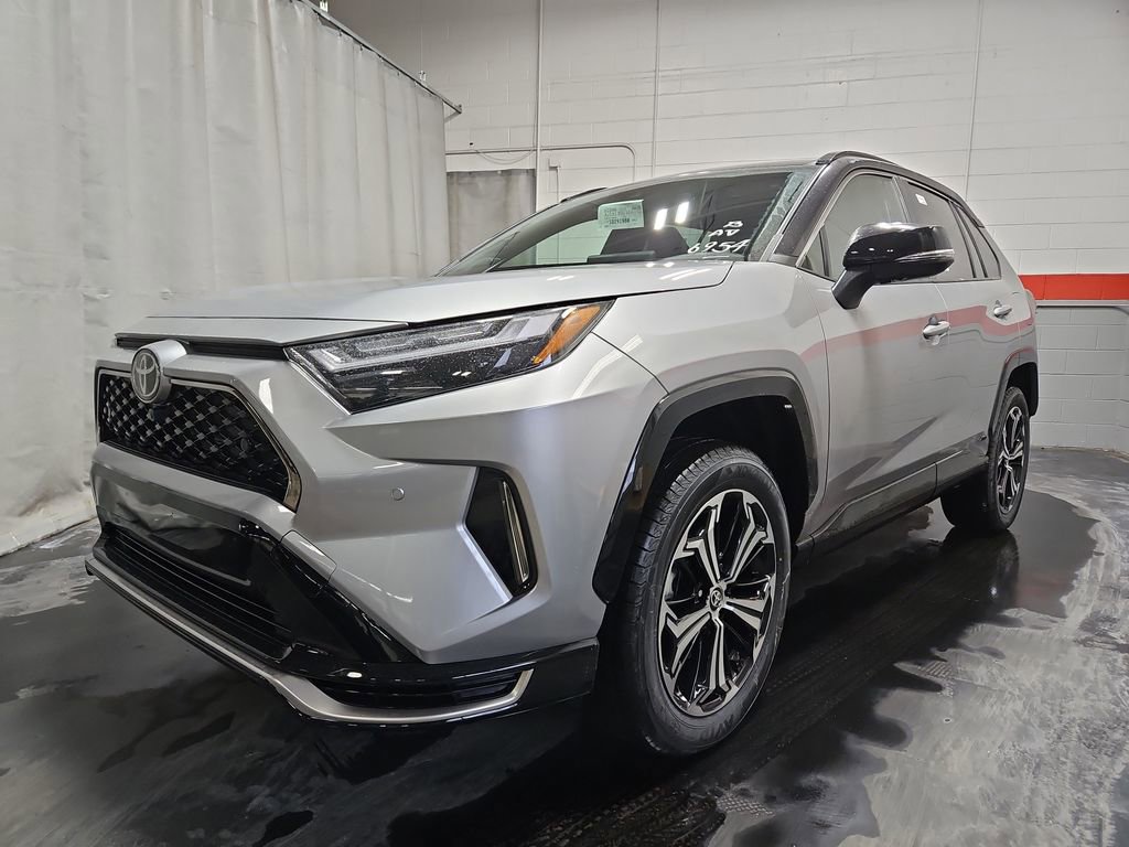 New 2025 Toyota RAV4 XSE image 3