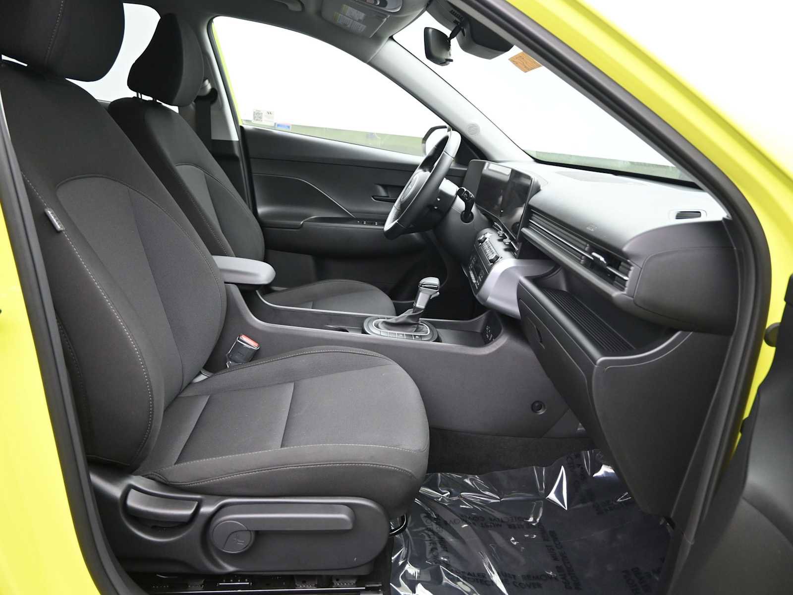 Certified 2025 Hyundai Kona SEL image 11