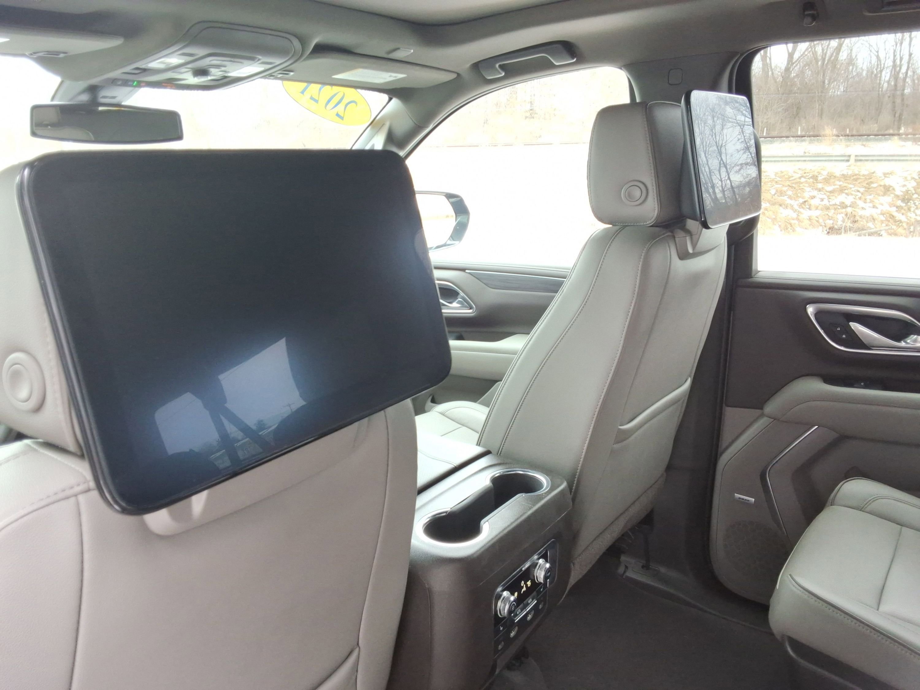 Used 2021 GMC Yukon XL SLT w/ SLT Luxury Plus Package image 25