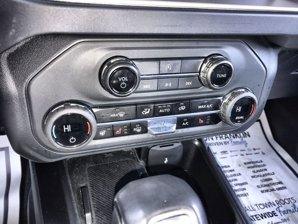 Used 2025 Ford Bronco Outer Banks image 19
