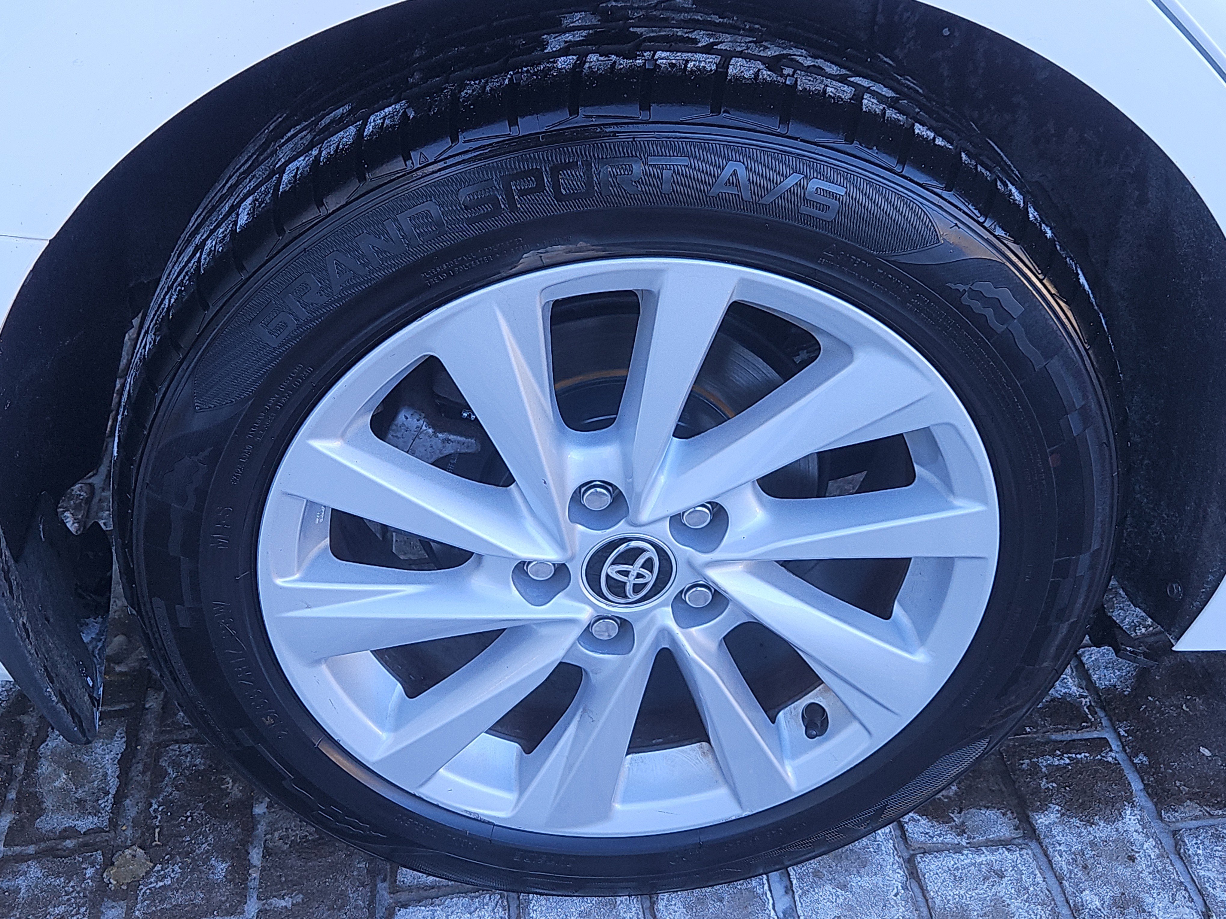 Used 2022 Toyota Camry LE image 22