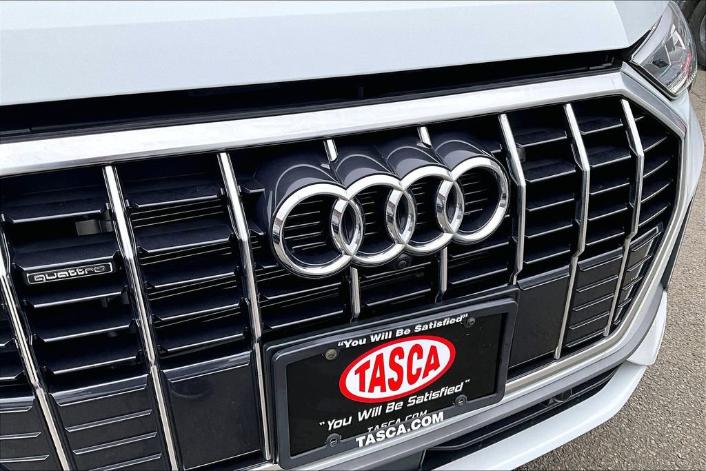 Used 2025 Audi Q3 2.0T Premium Plus w/ Premium Plus Package image 33
