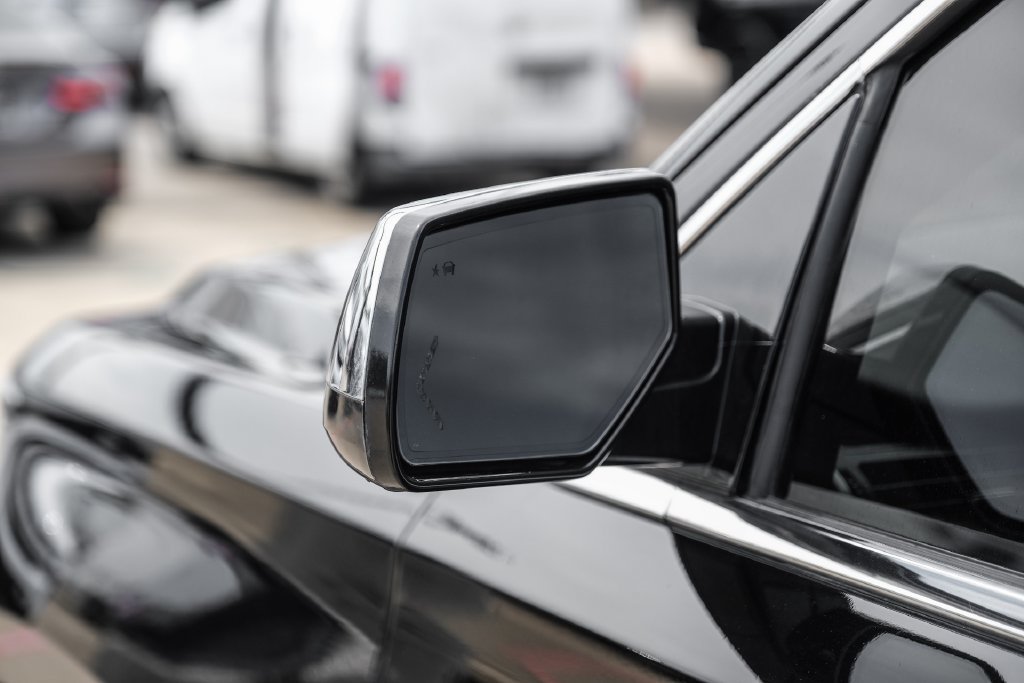 Used 2018 Chevrolet Tahoe Premier RWD image 45