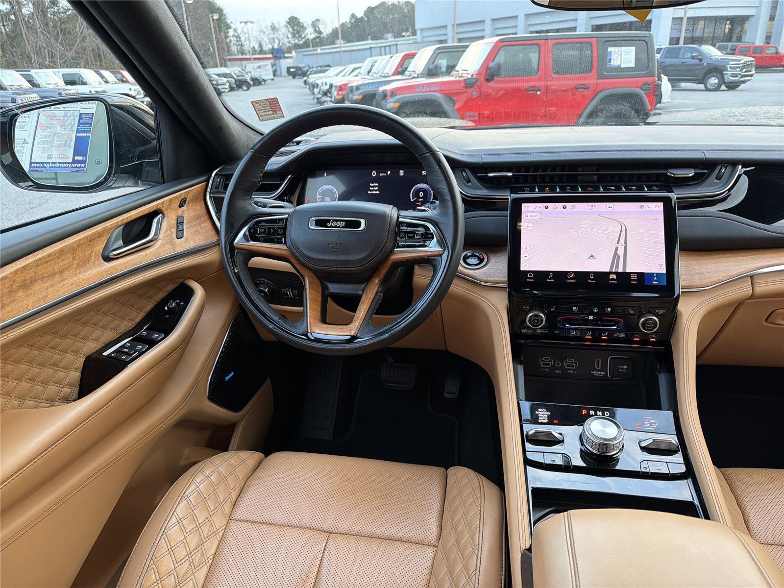 Used 2024 Jeep Grand Cherokee L Summit image 27