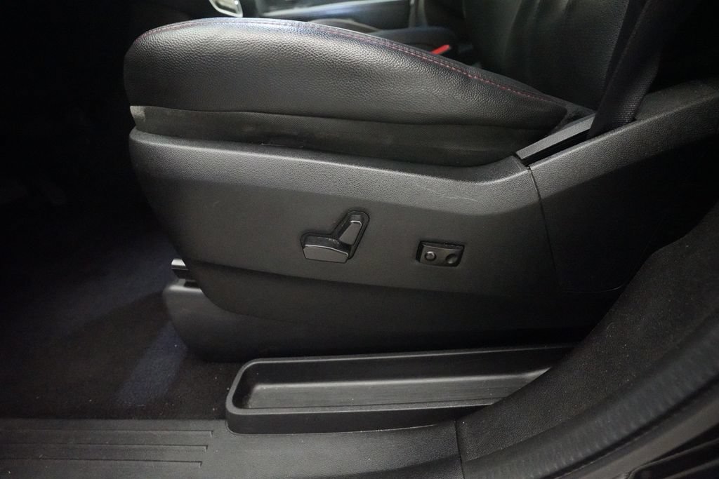 Used 2018 Dodge Grand Caravan GT FWD image 30